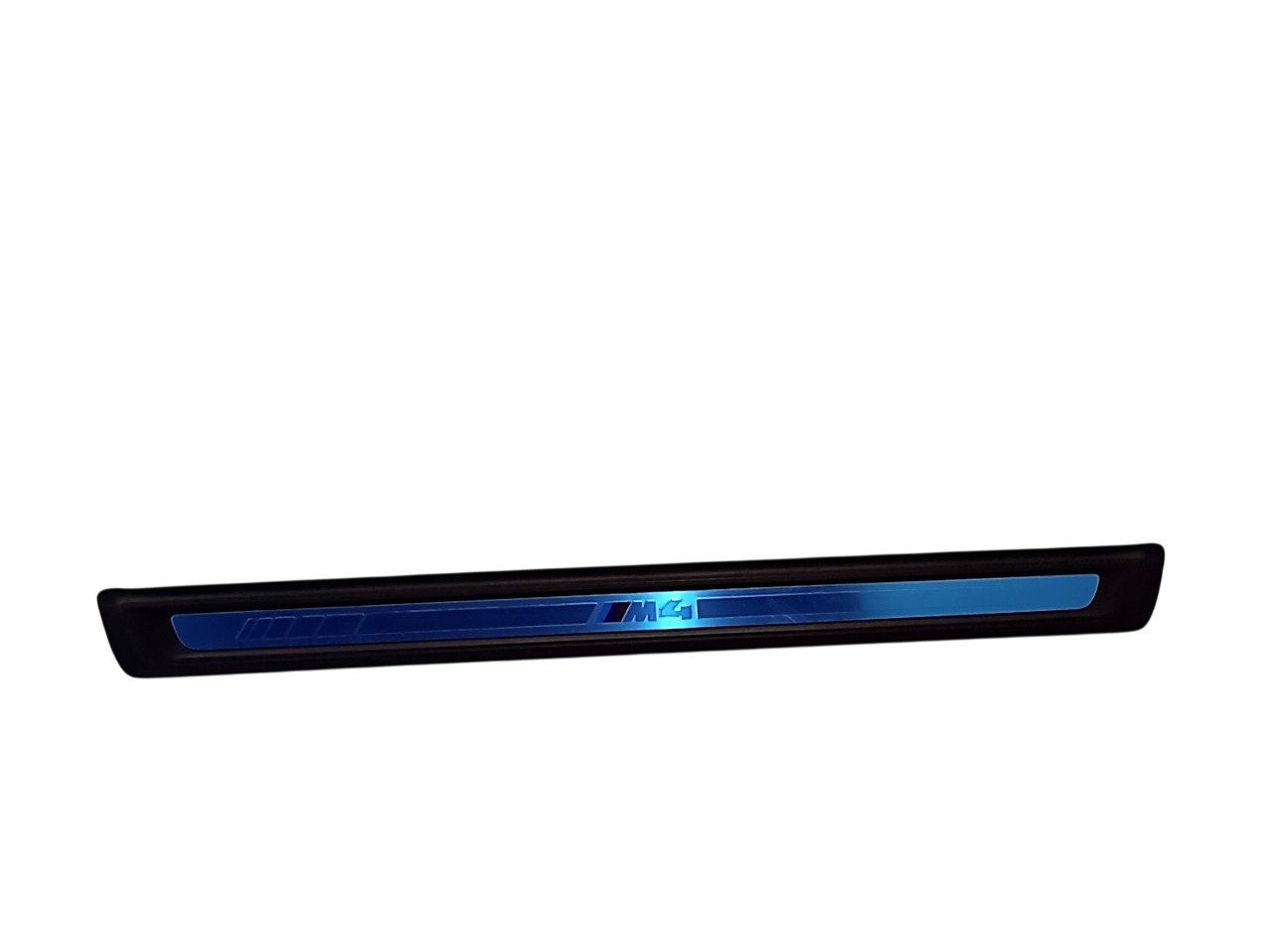 BMW 4 (G22 / G23 / G26)  Front sill trim cover BMW M4 Front sill trim cover OEM 51478075025

P...