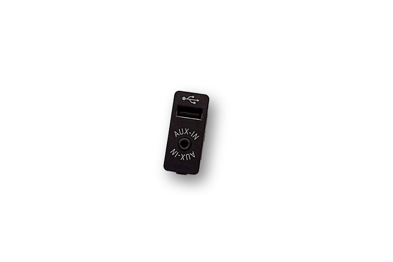 BMW X5 (F15) USB socket connector BMW X5 USB socket connector OEM 84109266607

Pa...