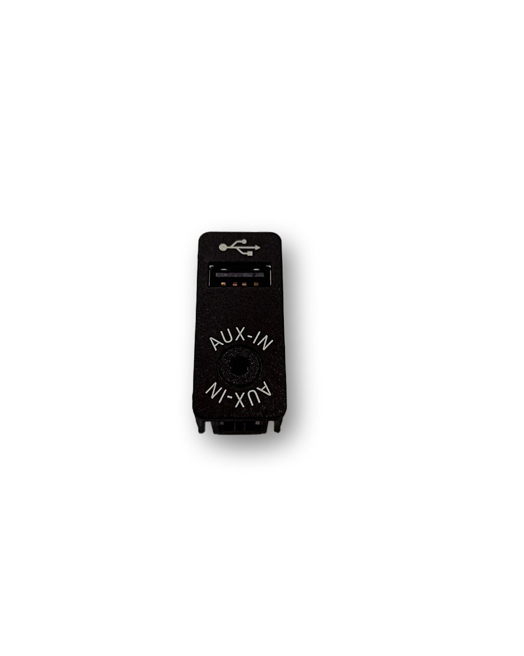 BMW 3 (F30 / F31) AUX in-socket connector BMW 3 SERIES AUX in-socket connector OEM 841092...