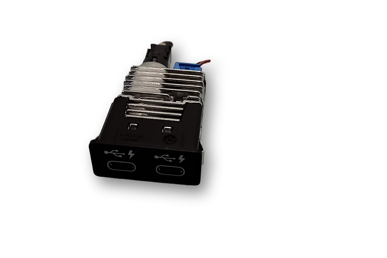 BMW X1 (E84) USB socket connector BMW X1 USB socket connector OEM 5A57B32

Part c...