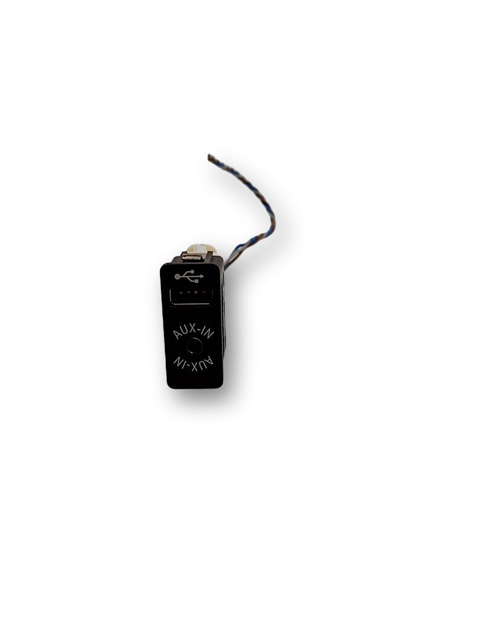 BMW X5 (F15) USB socket connector BMW X5 USB socket connector OEM 84109266607

Pa...