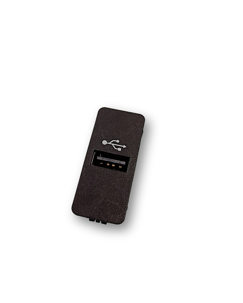 BMW 4 (F32 / F33 / F36) USB socket connector BMW 4 SERIES USB socket connector OEM 841092302...