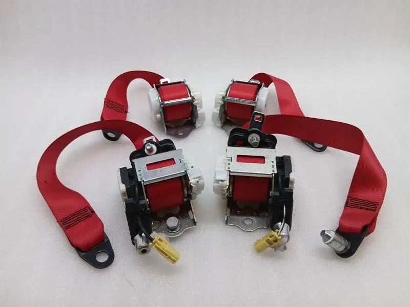 Ferrari California Front seatbelt Ferrari CALIFORNIA Front seatbelt 725409300

Pa...