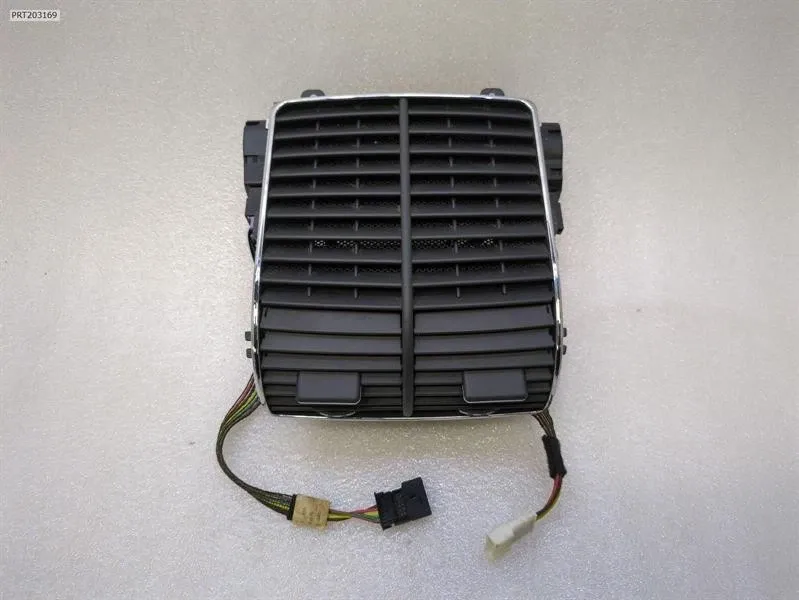 Air vent Brand/Model: MAYBACH 62
Year: 2004
Engine: 5513...