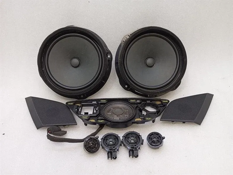 Audi R8 Speaker Audi R8 Speaker 8V0035415D

Part codes: 8V00354...