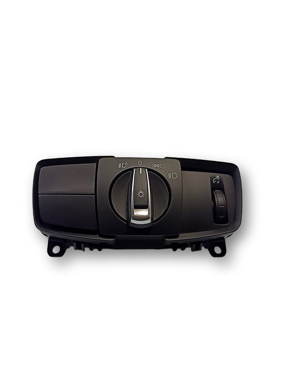 BMW 4 (F32 / F33 / F36) Light switch BMW 4 SERIES Light switch OEM 61319288027

Part...
