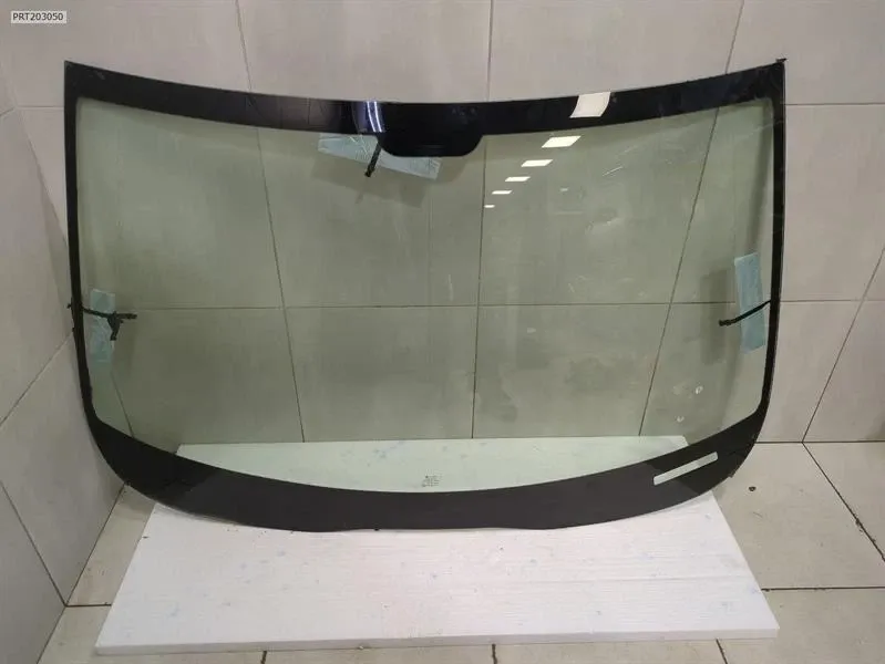 Windscreen Brand/Model: ASTON MARTIN RAPIDE
Year: 2013
Eng...