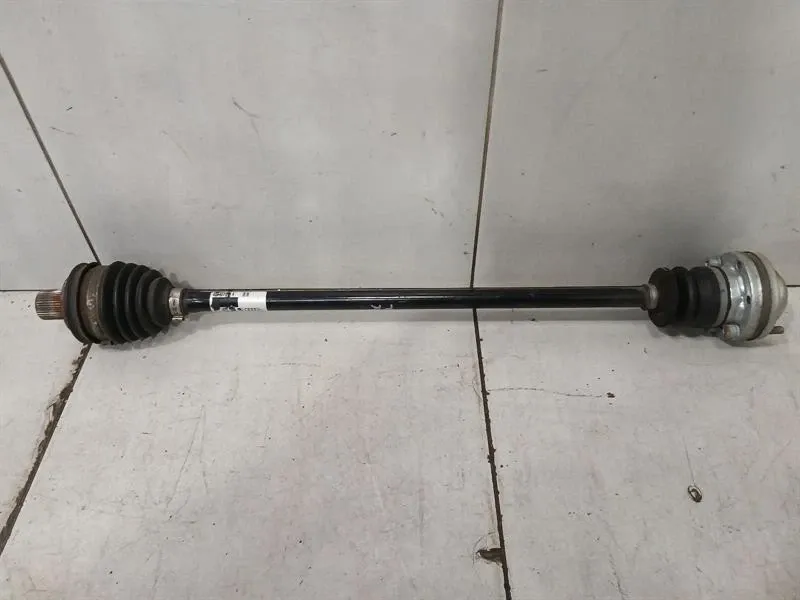 Audi R8 Right Front Drive Shaft Audi R8 Right Front Drive Shaft 420407271A

Par...