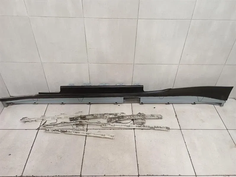 BMW 4 (G22 / G23 / G26)  Side skirt Side skirt — BMW 4 SERIES M4 (G82 / G83) (2020-...