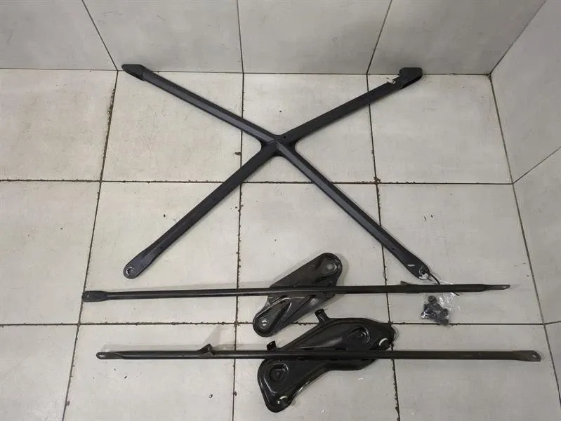 Audi R8 Holder- Bracket Audi R8 Holder- Bracket 4T8814587E

Part codes:...