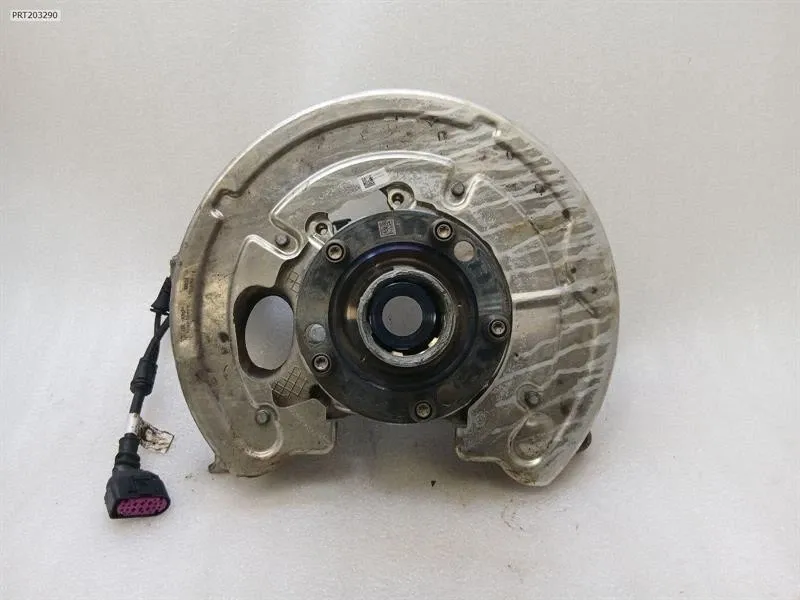 Porsche 911 (992) Right Rear Hub Porsche 911 Right Rear Hub 992505052GY

Part co...