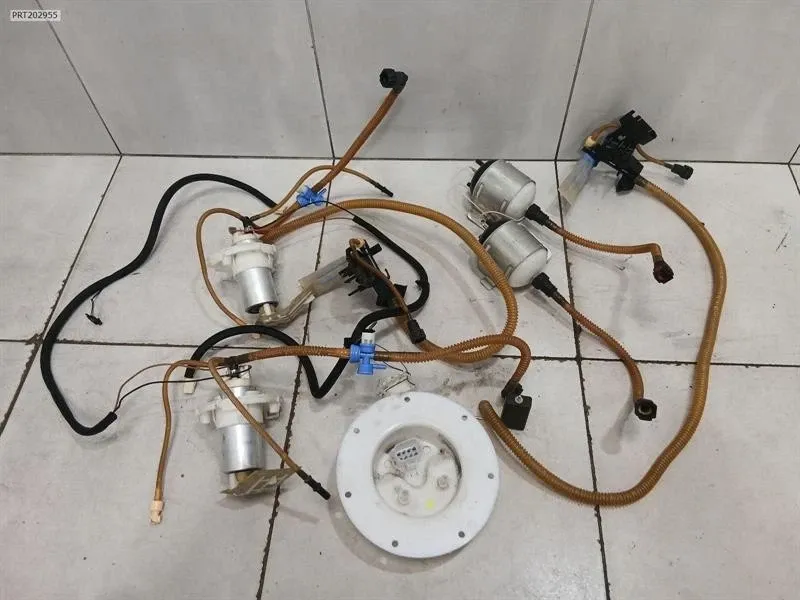 Fuel Pump Electric Brand/Model: ASTON MARTIN RAPIDE
Year: 2013
Eng...