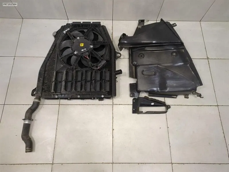 Radiator pack Brand/Model: FERRARI SF90
Year: 2023
Engine: 39...