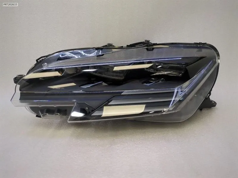 Left Headlamp Brand/Model: FERRARI SF90
Year: 2023
Engine: 39...