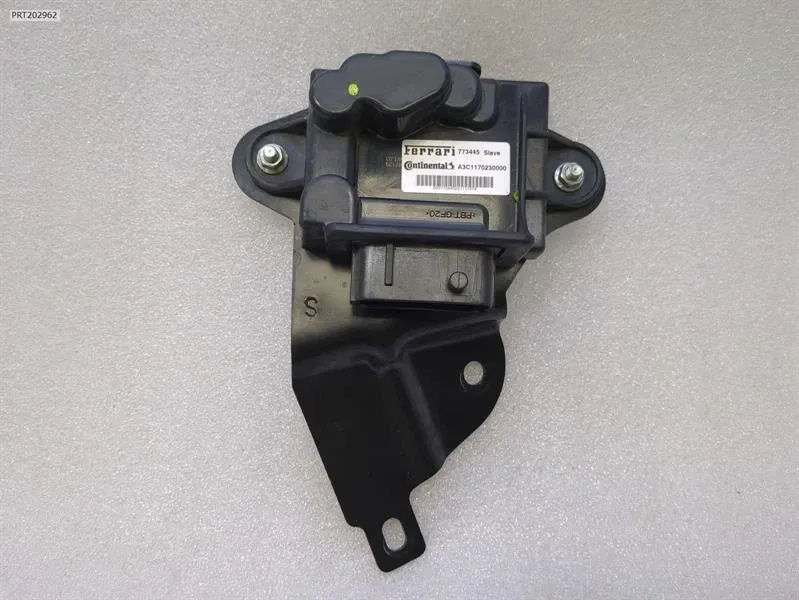 Electronic module Brand/Model: FERRARI SF90
Year: 2023
Engine: 39...