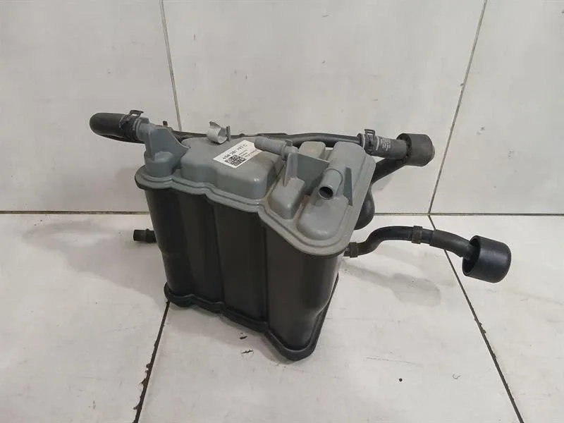 Audi R8 Reservoir Audi R8 Reservoir 4S0201797C

Part codes: 4S020...