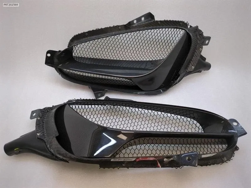 Rear Grill Brand/Model: FERRARI SF90
Year: 2023
Engine: 39...