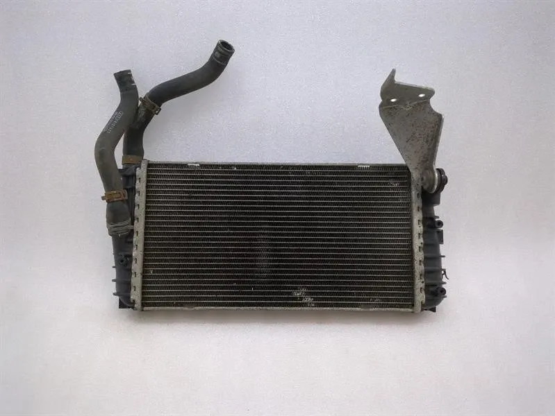 Audi R8 radiator Audi R8 Radiator 4S0121212B

Part codes: 4S0121...