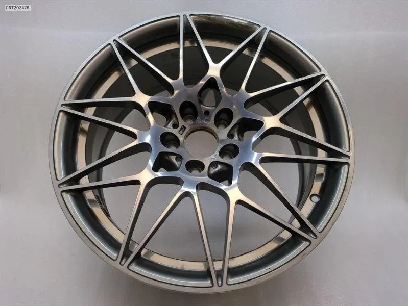 BMW 4 (F32 / F33 / F36) Alloy Wheel BMW 4 SERIES Alloy Wheel 8090192

Part codes: 8...