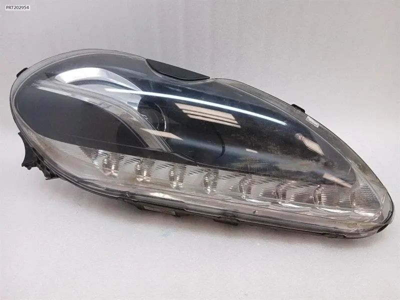 Left Headlamp Brand/Model: ASTON MARTIN RAPIDE
Year: 2013
Eng...