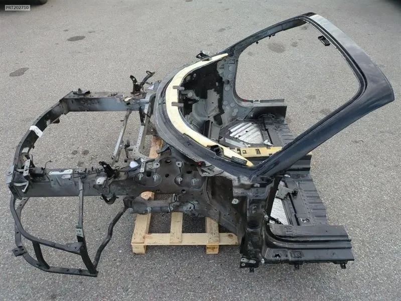 Front End Clip Brand/Model: FERRARI SF90
Year: 2023
Engine: 39...