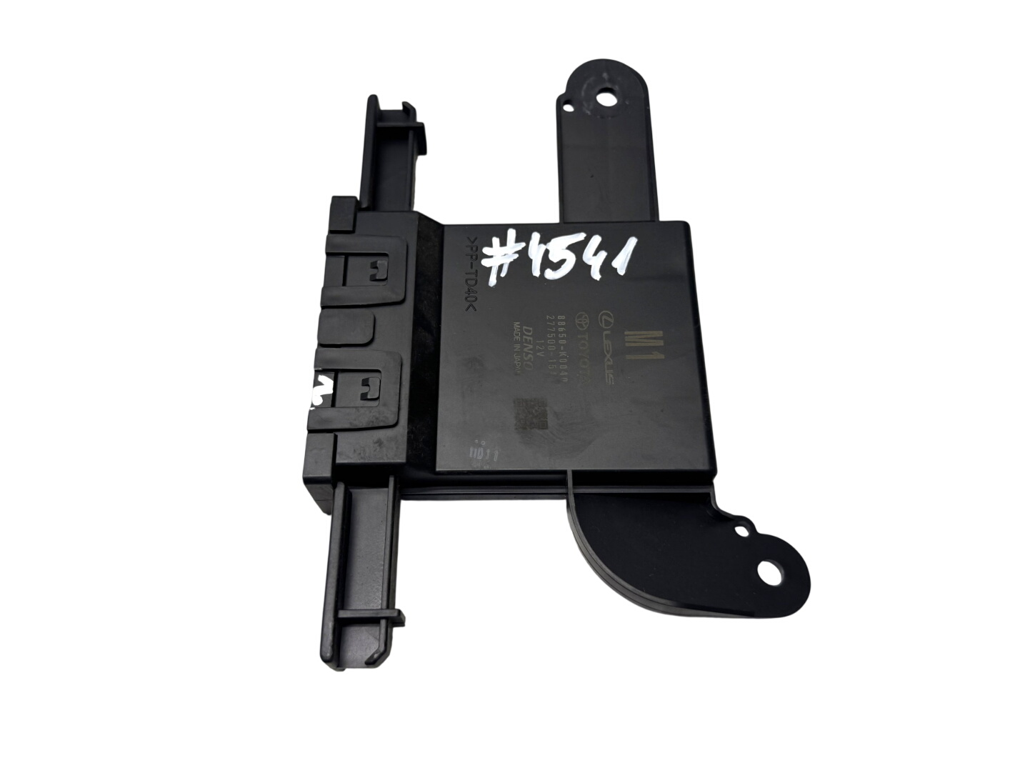 Toyota Yaris A/C control unit Toyota Yaris A/C control unit 88650-K0040

Part...