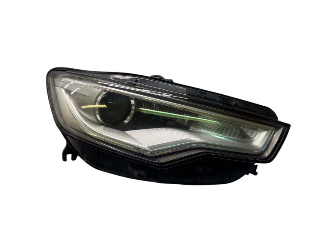 Audi A6 (C6) headlight right Audi A6 Headlight right 4G0941044J

Part codes:...