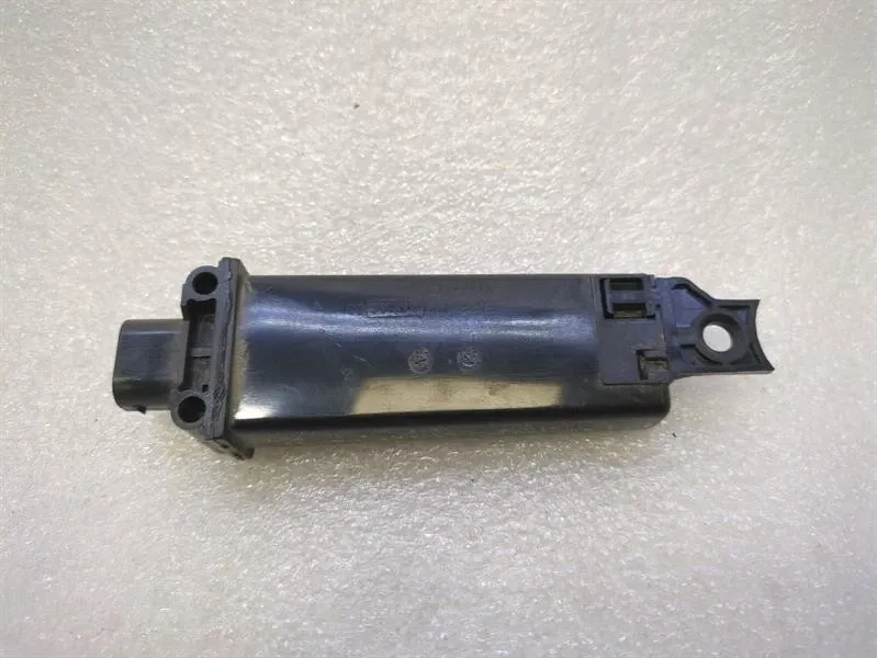 Aerial / Antenna Brand/Model: FERRARI SF90
Year: 2023
Engine: 39...