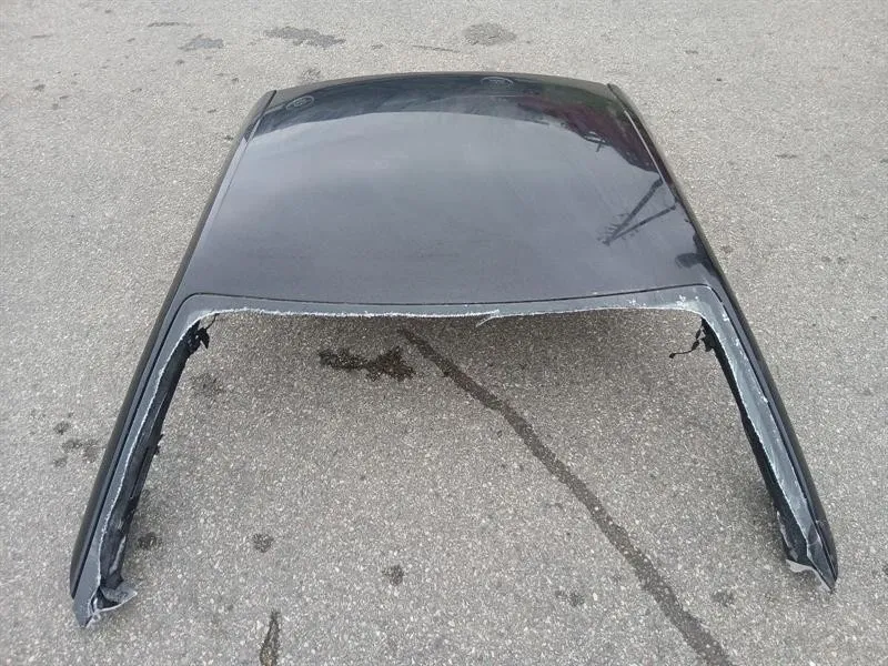 Audi R8 Hard Top Audi R8 Hard Top 4S8817111C — With defects

Par...