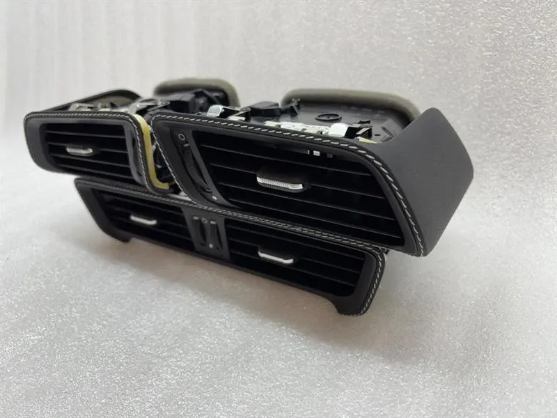Porsche 911 (991) Air vent Porsche 911 Air vent 99155214100

Part codes: 9...