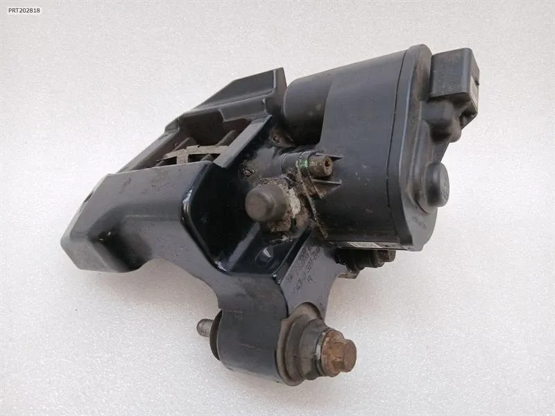 Right Rear Caliper Brand/Model: ASTON MARTIN RAPIDE
Year: 2013
Eng...