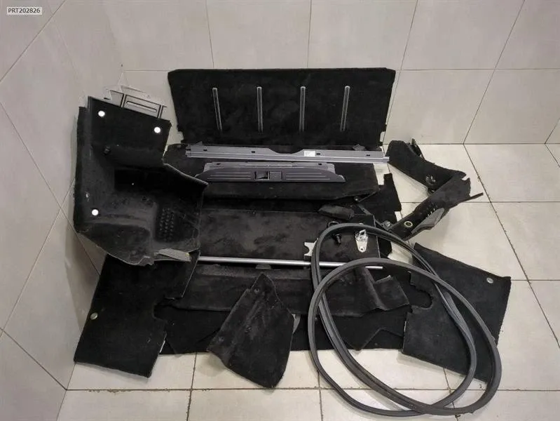 Luggage Compartment Cover Brand/Model: ASTON MARTIN RAPIDE
Year: 2013
Eng...