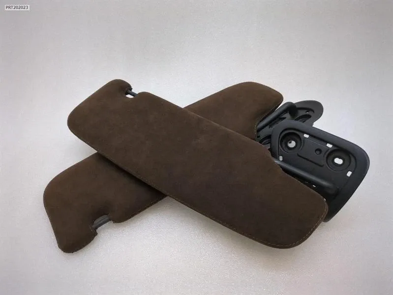 Porsche 911 (991) Sun visor Porsche 911 Sun Visor 99156160701

Part codes: ...