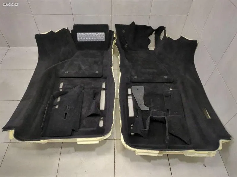 Floor Mats RHD Brand/Model: FERRARI SF90
Year: 2023
Engine: 39...