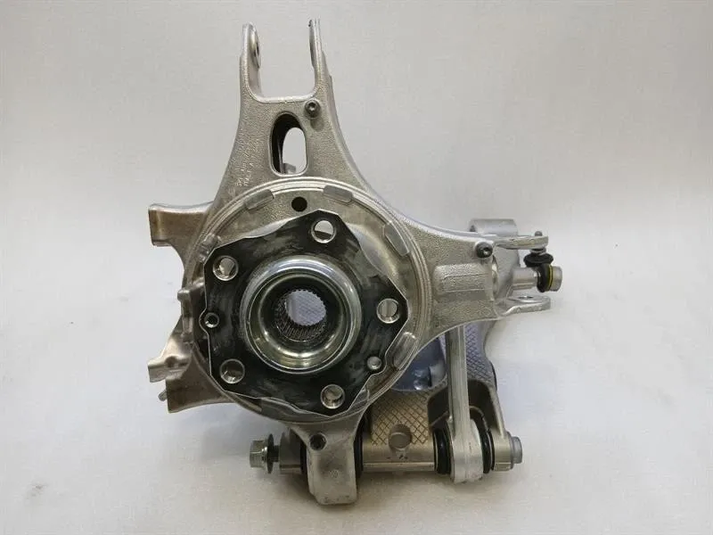Left Rear Hub Brand/Model: FERRARI 296
Year: 2025
Engine: 299...