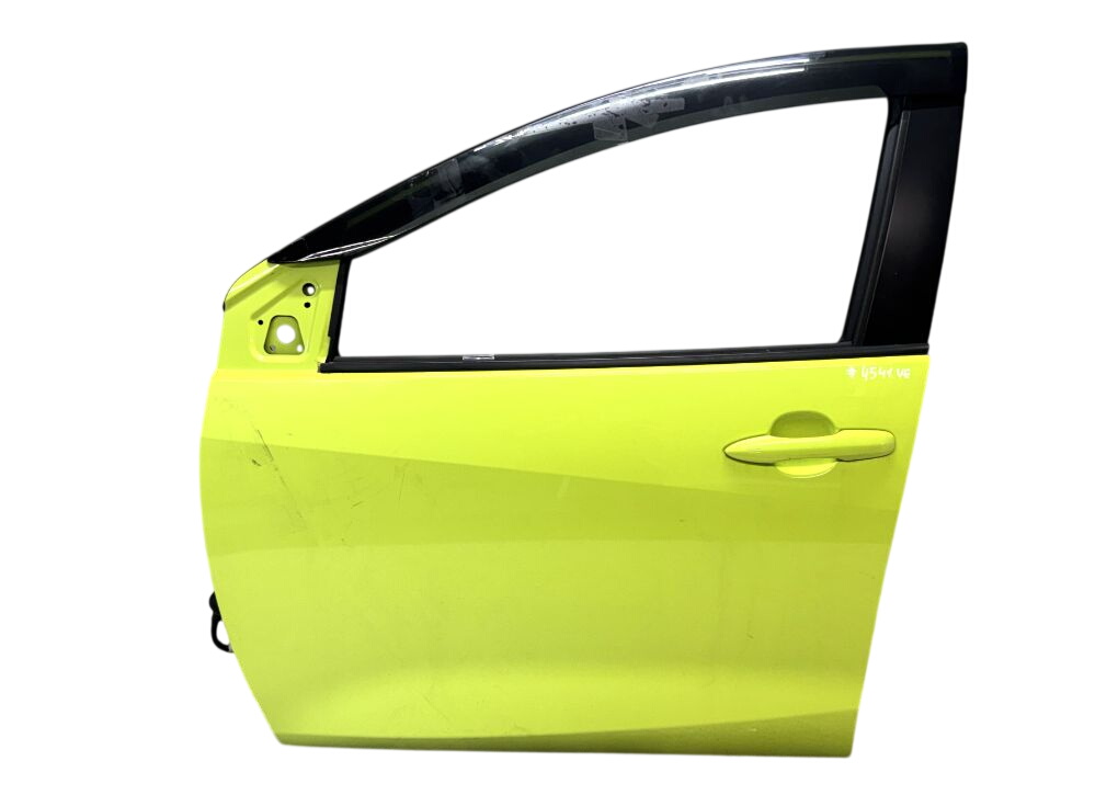 Toyota Yaris Door — front left Door — front left — TOYOTA YARIS IV (XP210) (20...