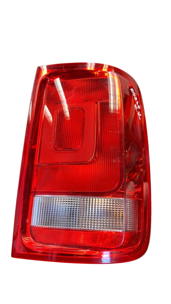 Volkswagen Amarok Tail light, right VW Amarok Tail light, right 044886

Part codes:...