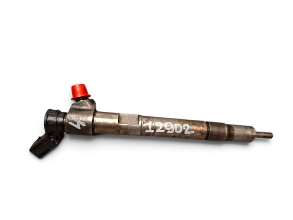 Kia Sportage Fuel Injector Kia Sportage Fuel Injector 338002U000

Part cod...
