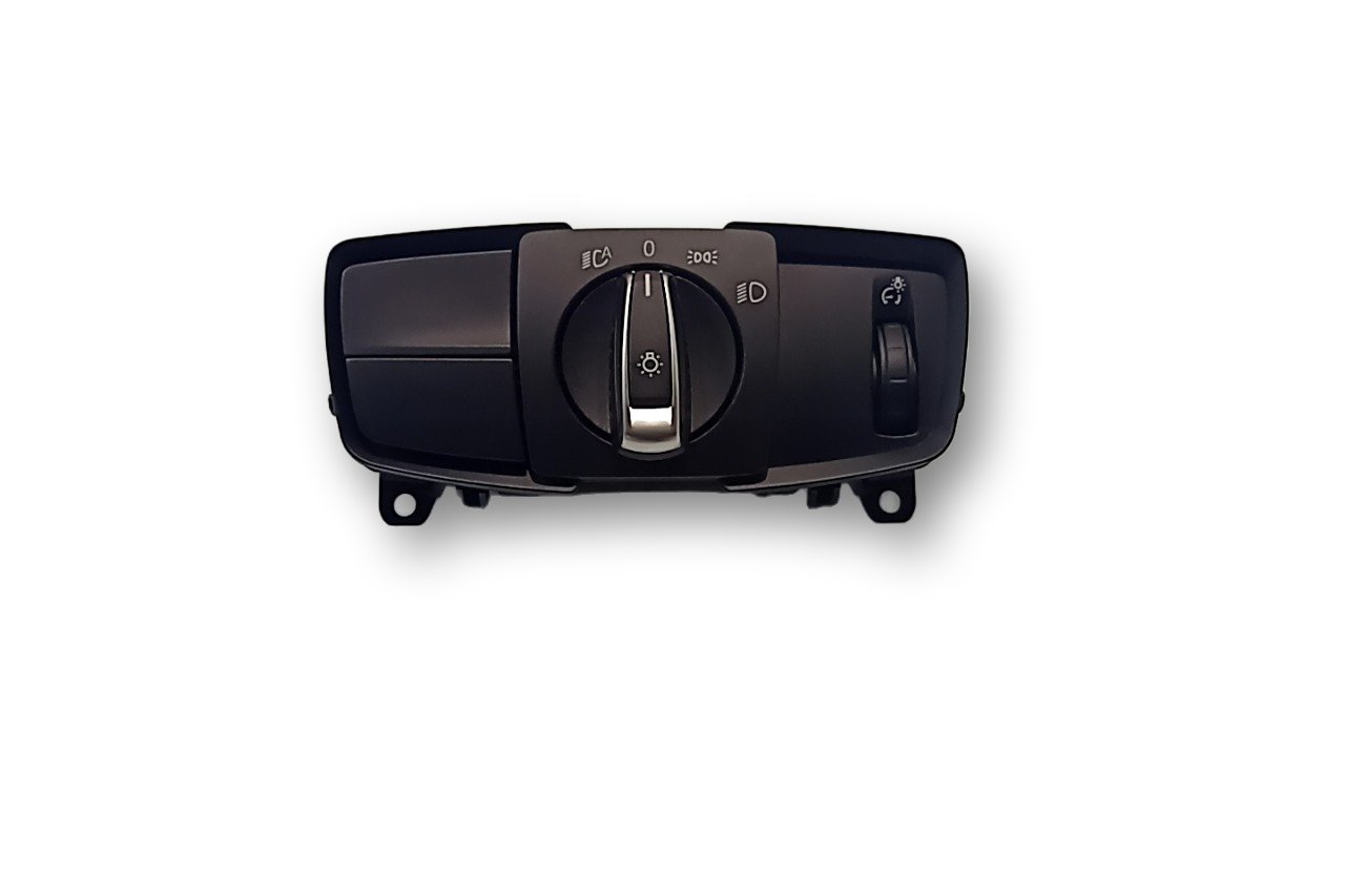 BMW 4 (F32 / F33 / F36) Light switch BMW 4 SERIES Light switch OEM 61319288027

Part...