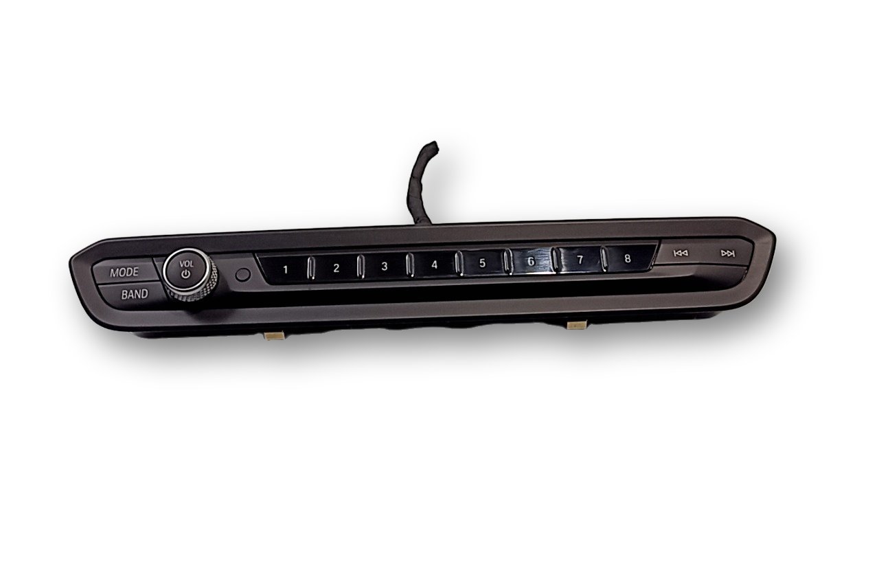 BMW 4 (G22 / G23 / G26)  Head unit multimedia control BMW 4 SERIES Head unit multimedia control OEM 6...