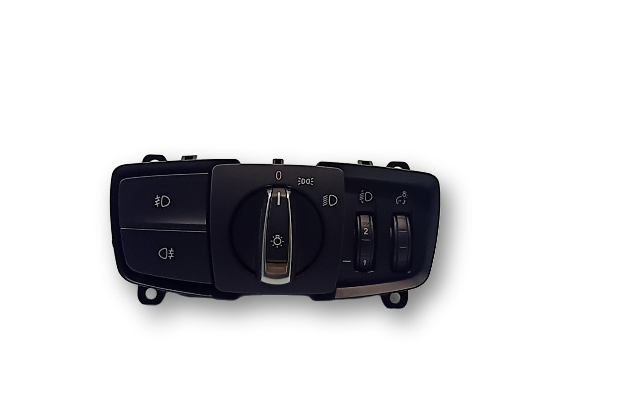 BMW 1 (F20 / F21) Light switch BMW 1 SERIES Light switch OEM 61319265304

Part...