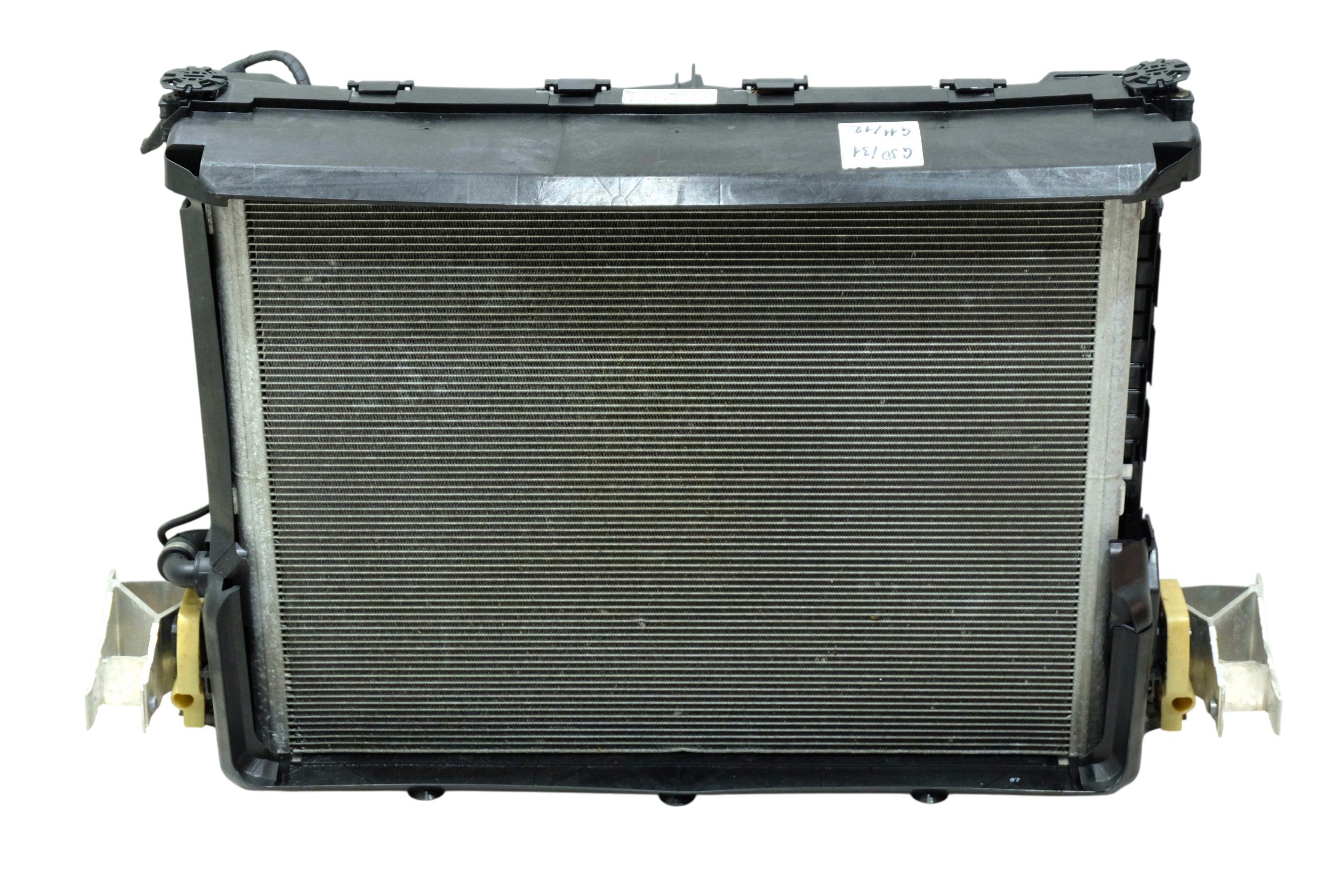 BMW 5 (G30 / G31) Intercooler radiator BMW 5 SERIES Intercooler radiator OEM 171184846...