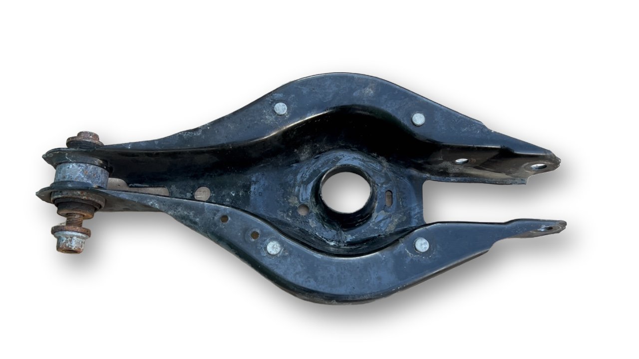 BMW 4 (G22 / G23 / G26)  Rear upper control arm/wishbone BMW 4 SERIES Rear upper control arm/wishbone OE...