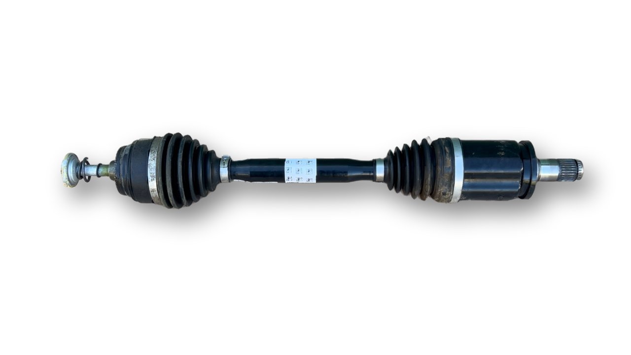 BMW 4 (G22 / G23 / G26)  Front driveshaft BMW X4 Front driveshaft OEM 31608643183

Part c...