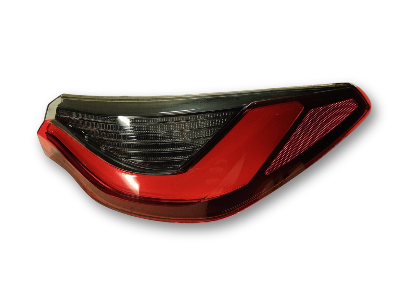 BMW 4 (G22 / G23 / G26)  Rear/tail lights BMW M4 rear/tail lights OEM 63219479092

Part c...