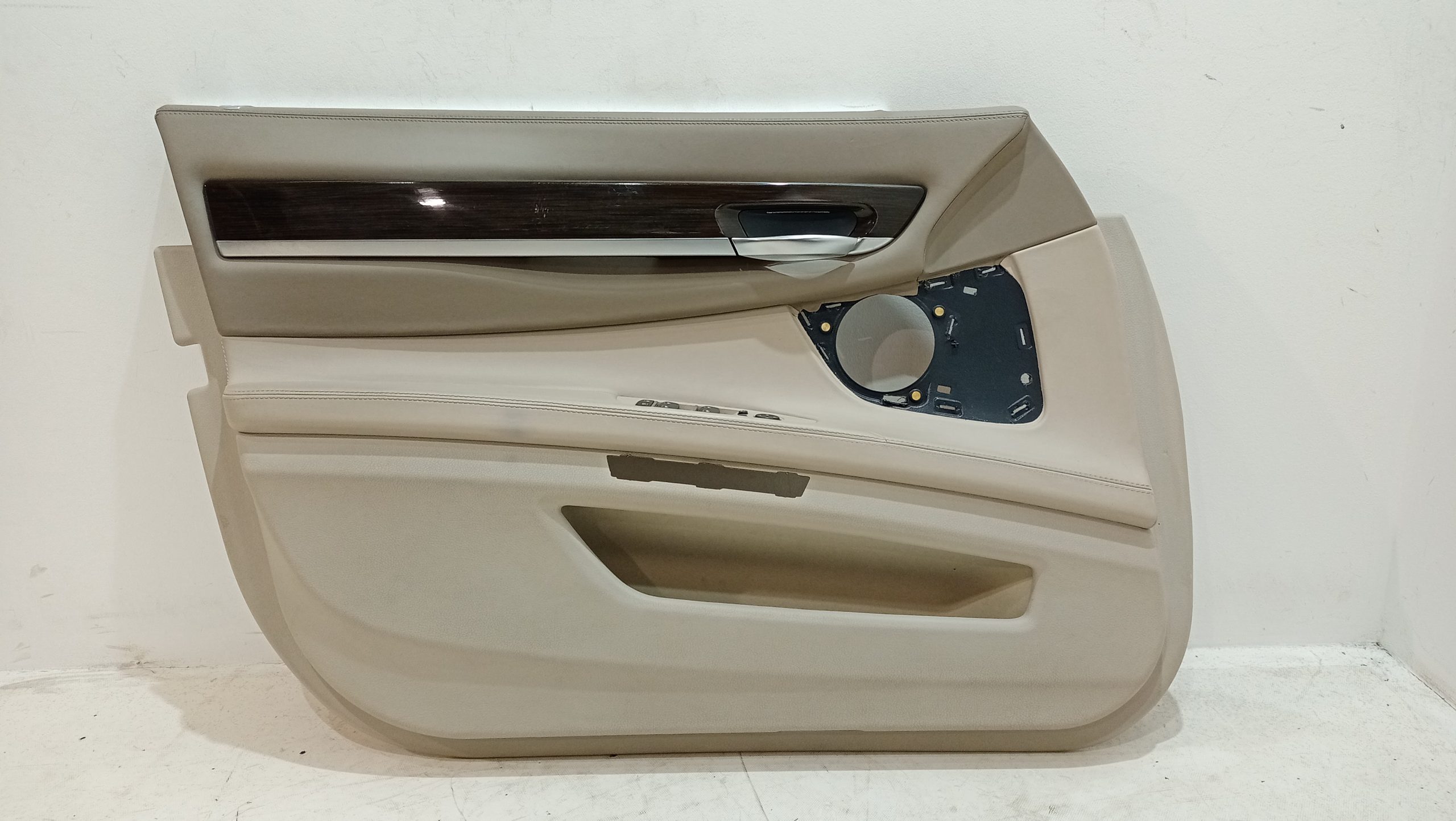 BMW 7 (G11 / G12) Front door card panel trim BMW 7 SERIES Front door card panel trim OEM 514...