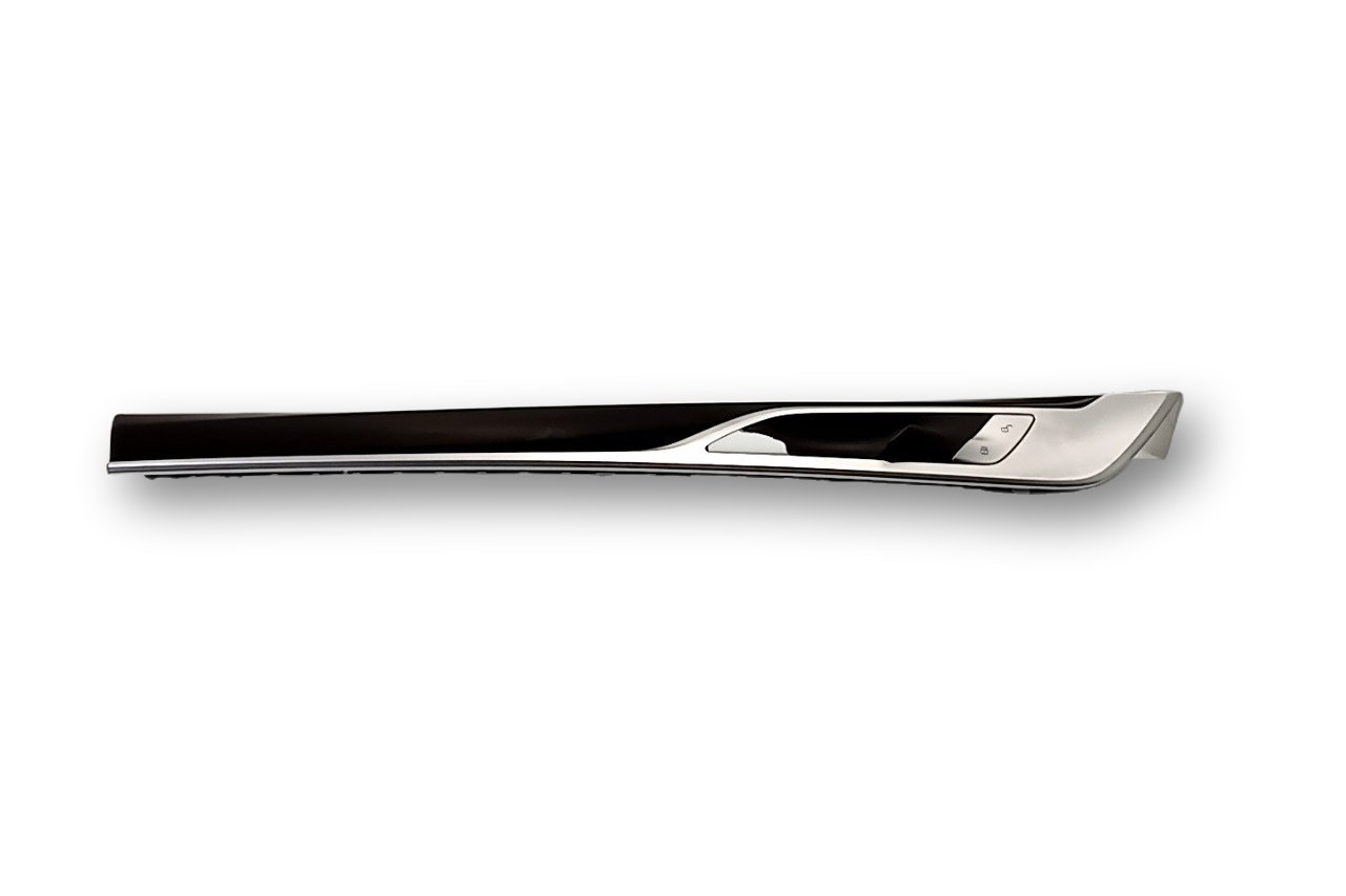 BMW 7 (G11 / G12) Front door trim bar BMW 7 SERIES Front door trim bar OEM 7991649

P...