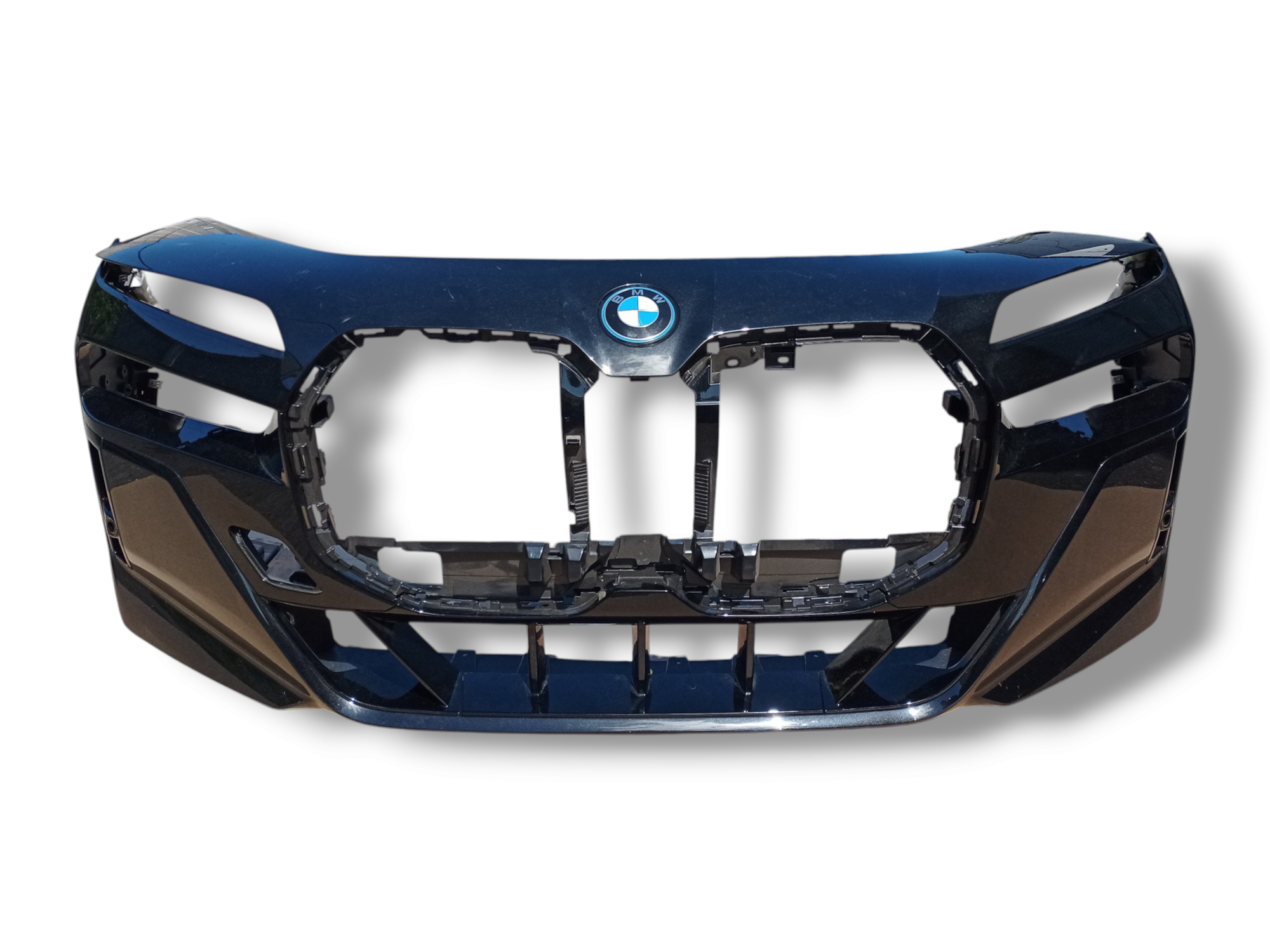 BMW 7 / i7 (G70) front bumper BMW 7 SERIES Front Bumper

Generation: 7 SERIES...