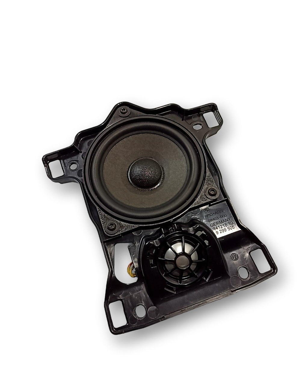 BMW 7 (G11 / G12) Panel speaker BMW 7 SERIES panel speaker OEM 9299505

Part co...