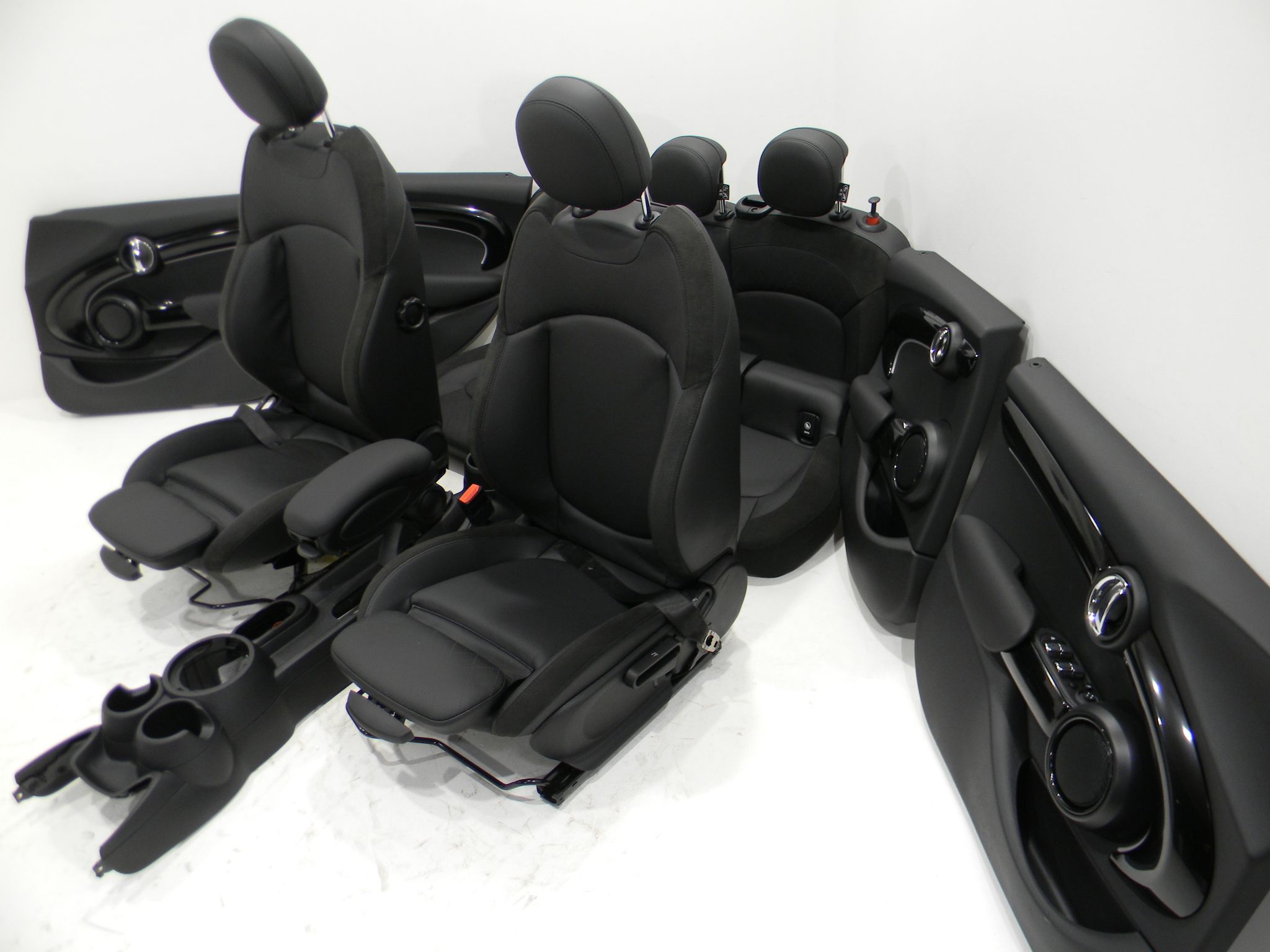 BMW 5 / i5 (G60 / G61) MINI LederSitze / LeatherSeat BMW MINI F55, MINI F55 LCI MINI Leather Seats /...